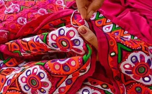 Top Trends in Handicraft for Fashion and Apparel